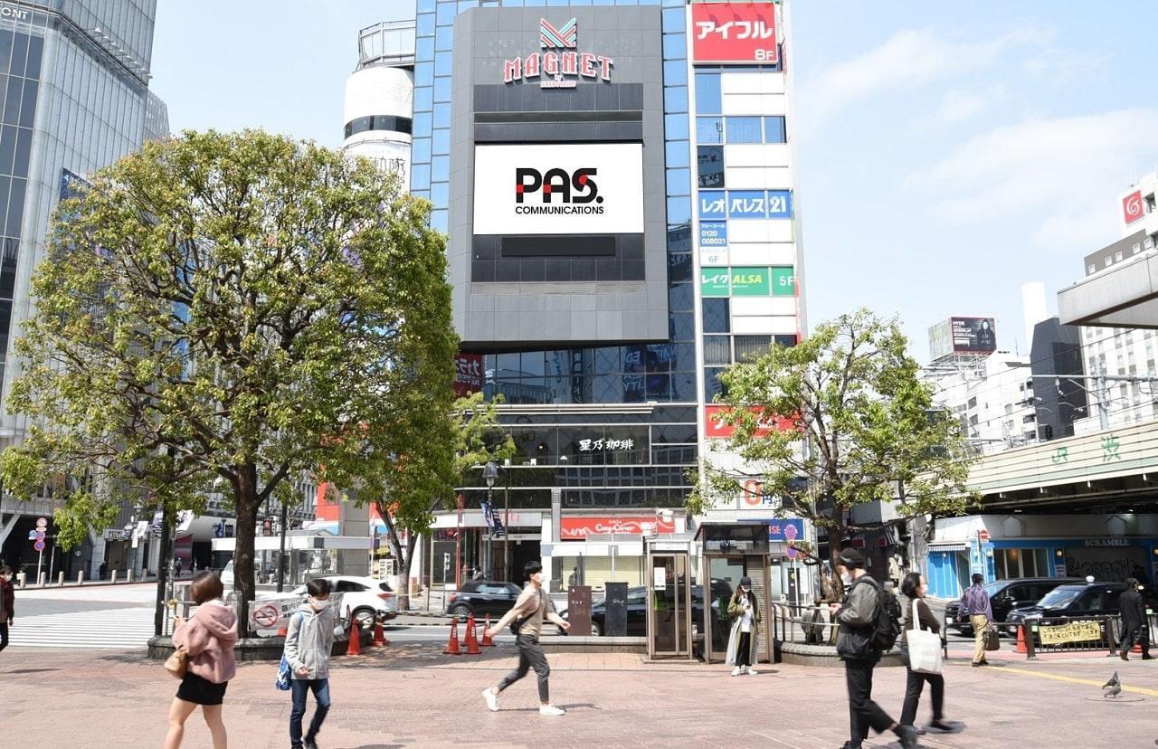 Location AI Platform®の人流データを屋外大型ビジョンの新広告配信サービスに提供開始